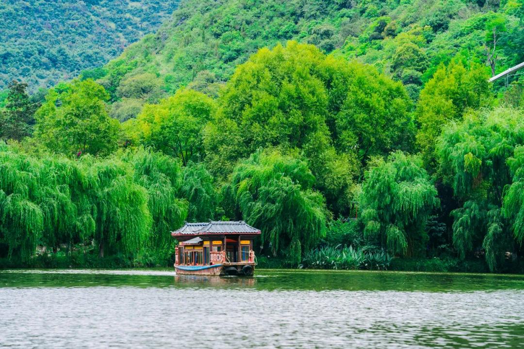 期待清明假期如约而至,盼望着假期的到来