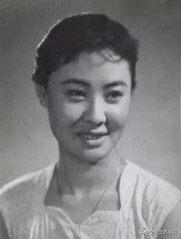 86岁郭兰英的一跪，让人掉泪！这一切源自周总理对她说的“传下去”