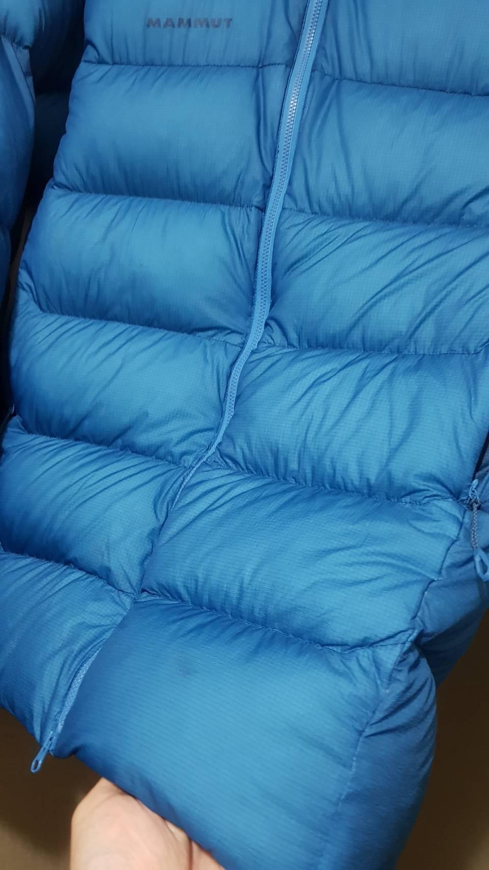 始祖鸟羽绒服和冲锋衣哪个好,猛犸象始祖鸟羽绒服