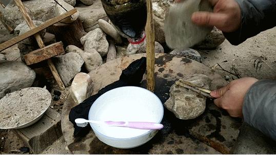 野外生存中木炭的作用和功效,木炭的用途及其对应的性质