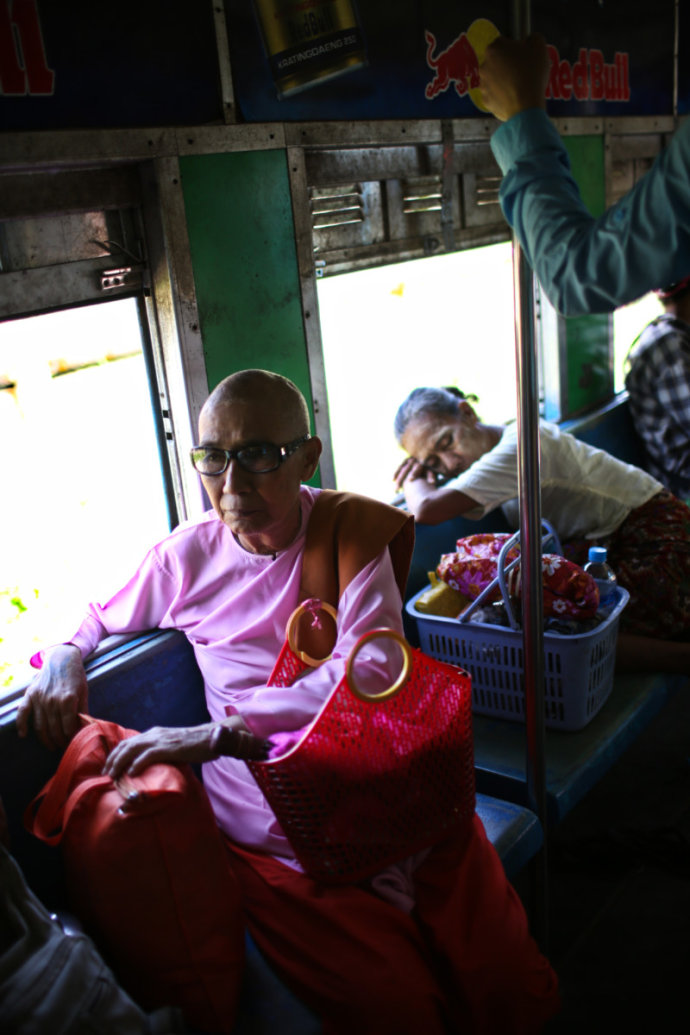 一座美丽的城市缅甸仰光,80年代的缅甸仰光城市