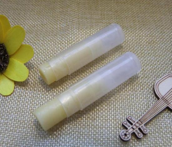 只有润唇膏如何迅速缓解嘴唇起皮,为什么每天涂唇膏都会起皮