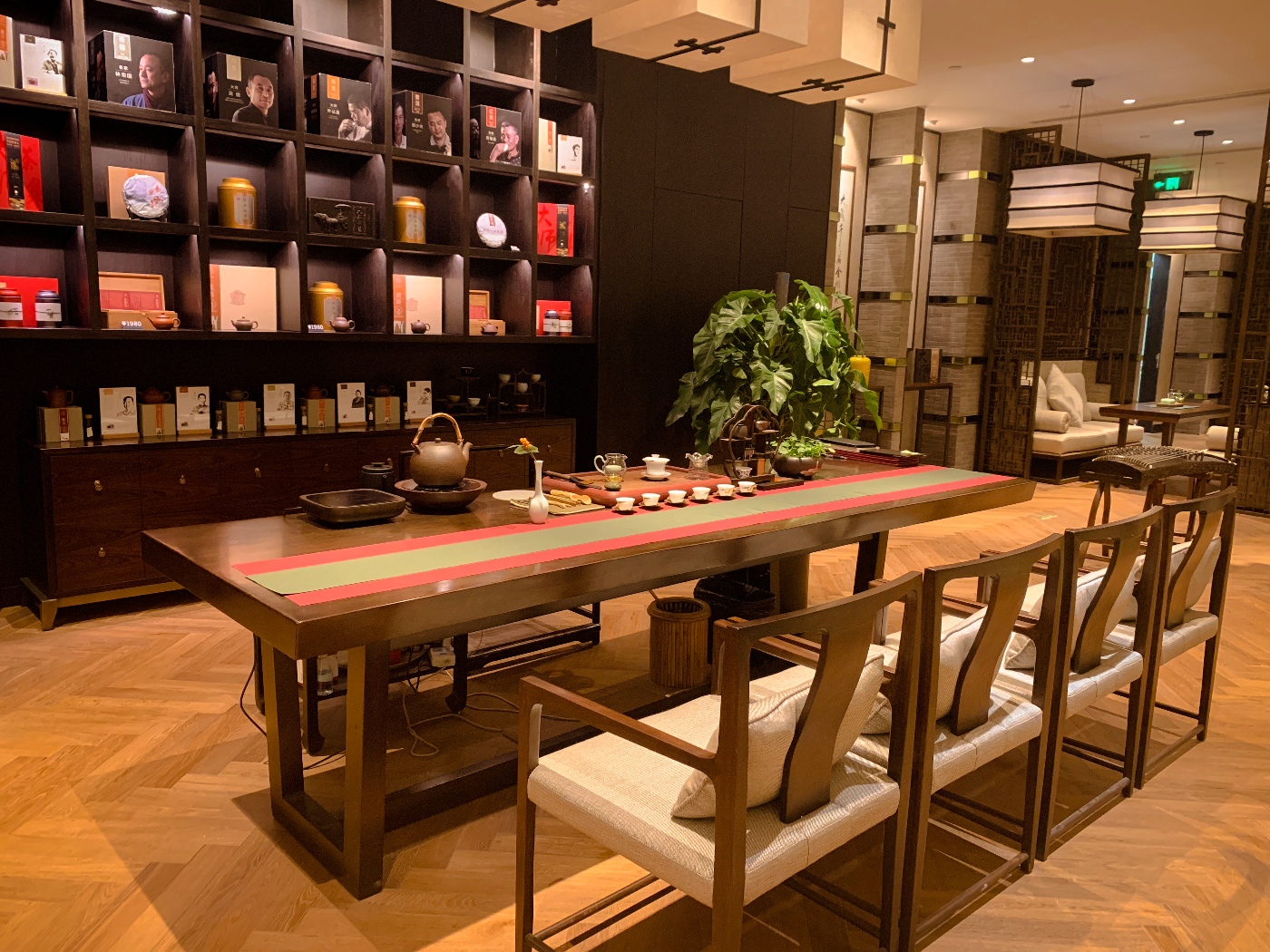 拉开窗帘就是美丽的太湖，打卡无锡太湖华邑酒店！