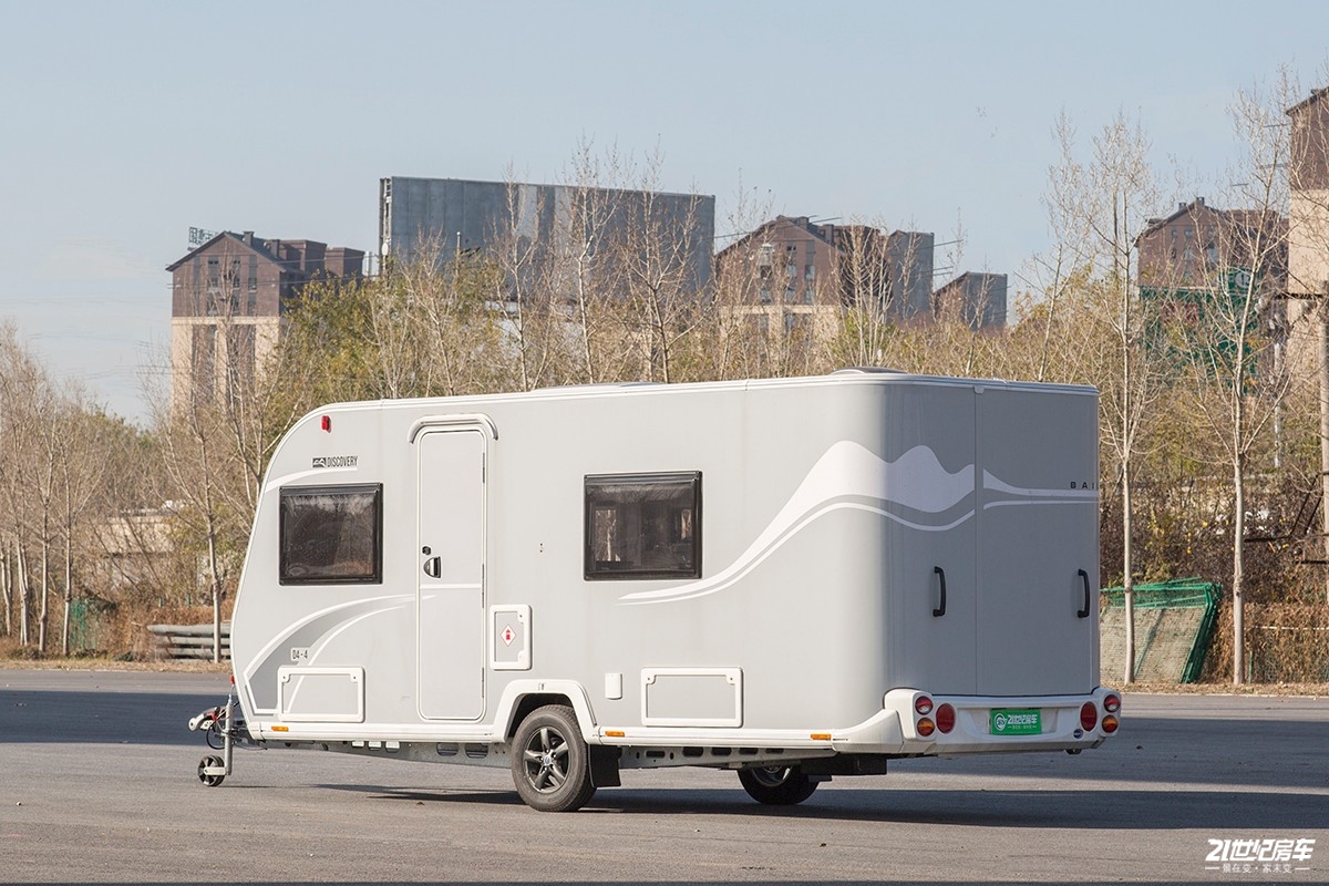英国百丽d4,发现4拖挂式房车