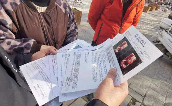 洛阳一​女子每次产检都正常，不料却生出畸形儿：鼻梁塌陷、左手多根手指