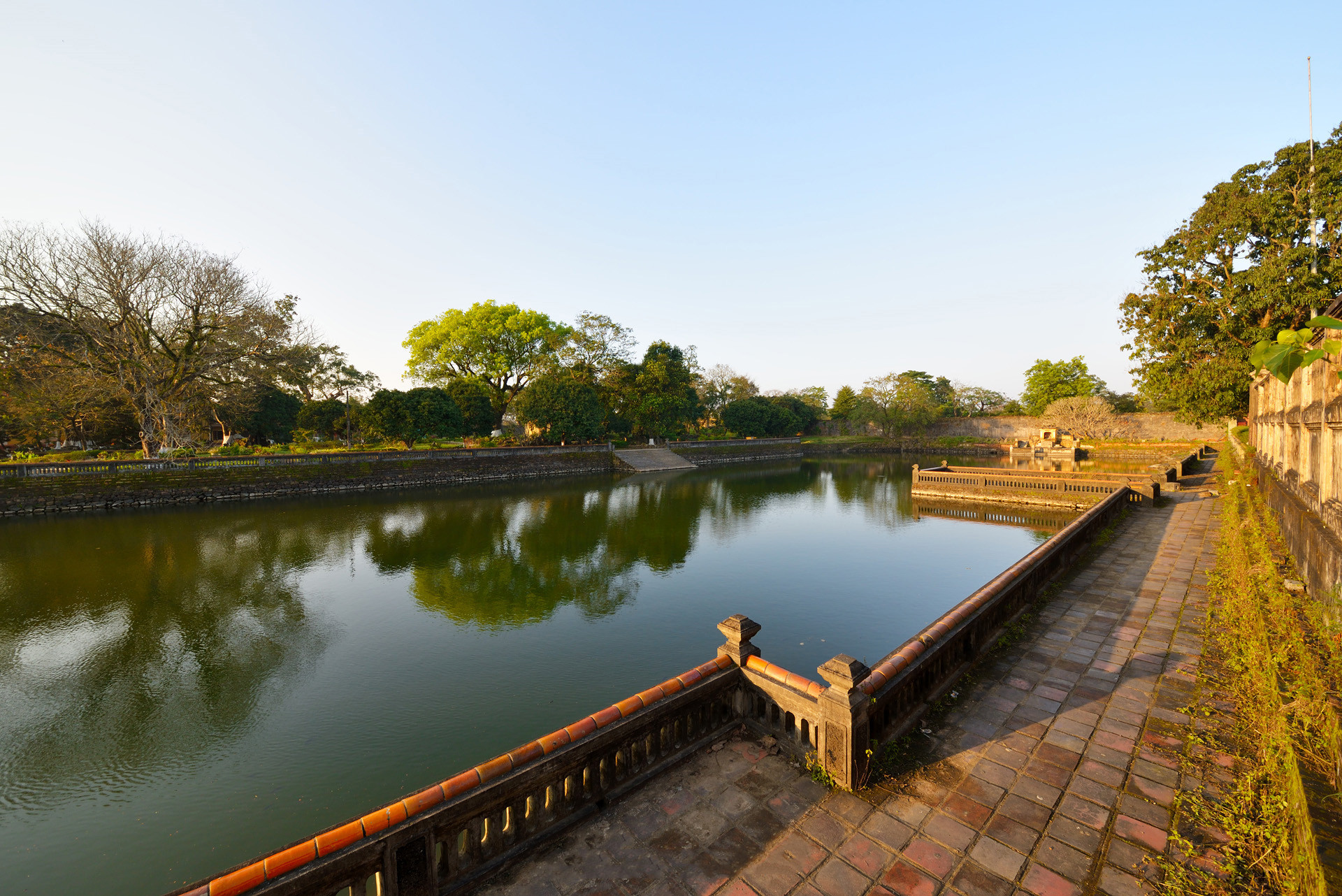故宫越南人建的,越南山寨的故宫