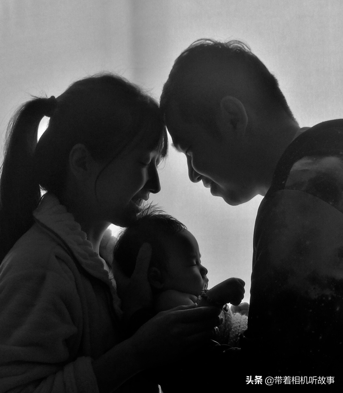 婴儿刚出生呼吸循环困难死亡,婴儿刚出生肺衰竭抢救