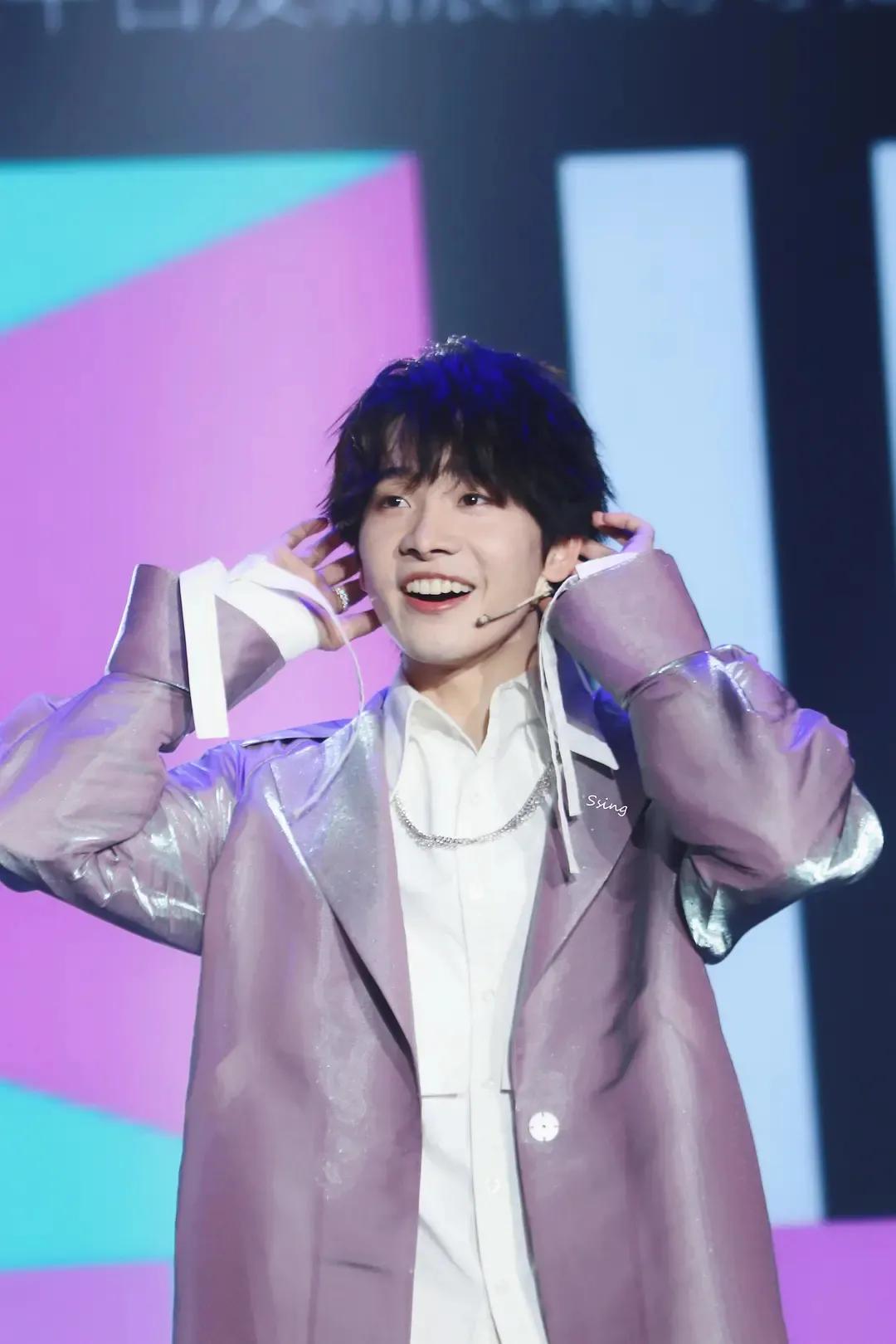 青三成员公布恋情,青三官宣出道