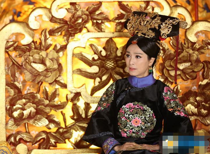 寂寞空庭春欲晚梨花满地不开门,寂寞空庭春欲晚讲的什么