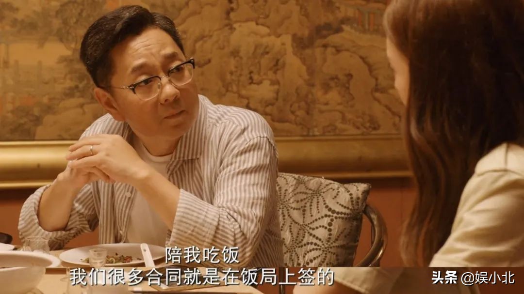 冯小刚惨遭网友炮轰显尴尬,冯小刚引以为憾的两件事