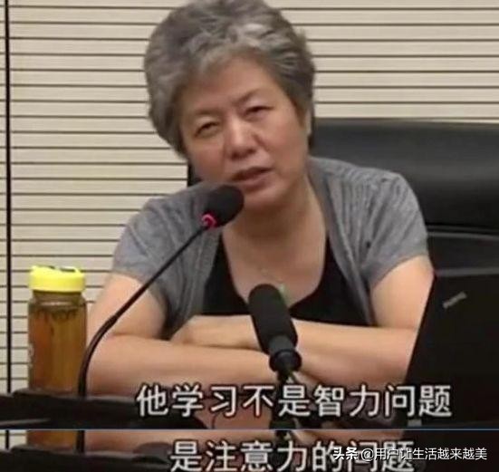 幼儿园老师说小孩有性格,幼儿园老师讲学生表现