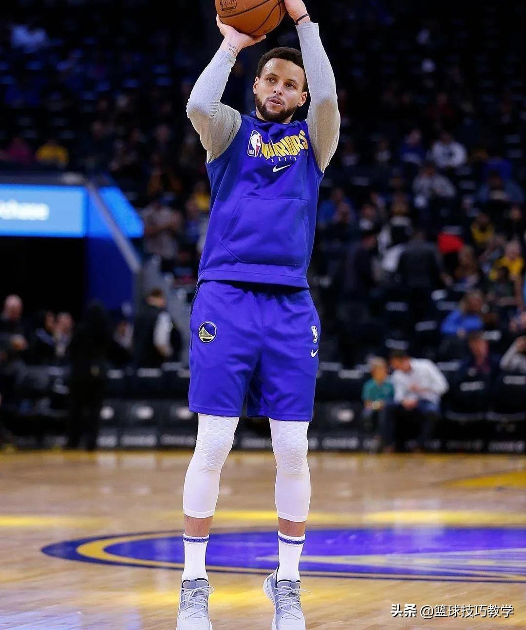 库里上脚了鸳鸯配色的战靴,他最重要的战靴原来是这双