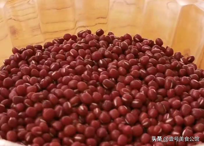 吃一辈子都不腻的红豆糯米凉糕,凉的红豆糕怎么吃好吃