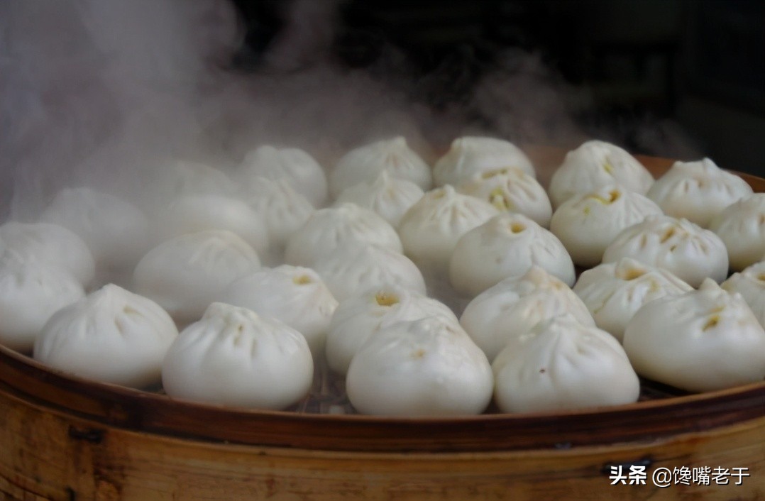 蒸包子是冷水蒸还是开水蒸包子,蒸包子是用冷水蒸好还是开水蒸好