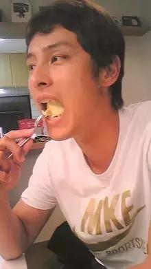 日系网红鼻祖｜有颜有钱，会投胎也是门技术