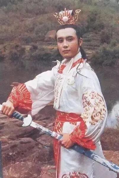 她因拍戏堕胎3次无法生育,因为不孕被丈夫抛弃