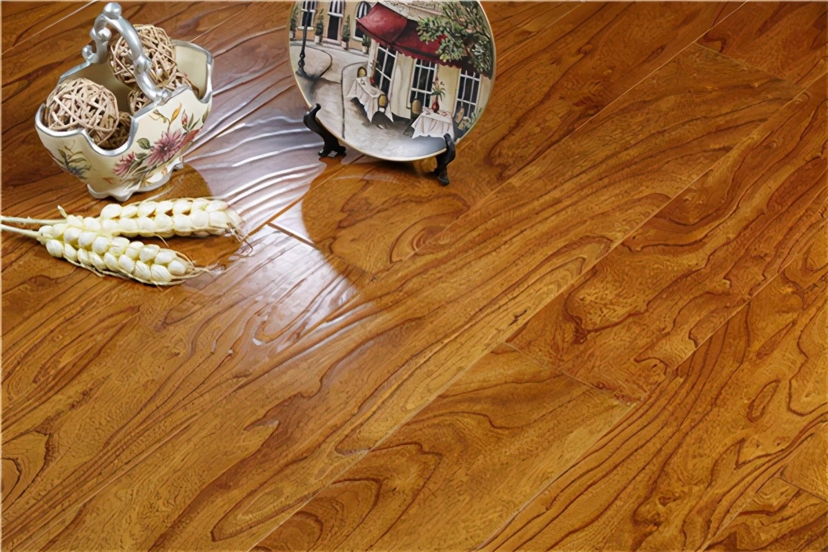 大尺寸木地板搭配什么地板,大木地板通铺是不是损耗大