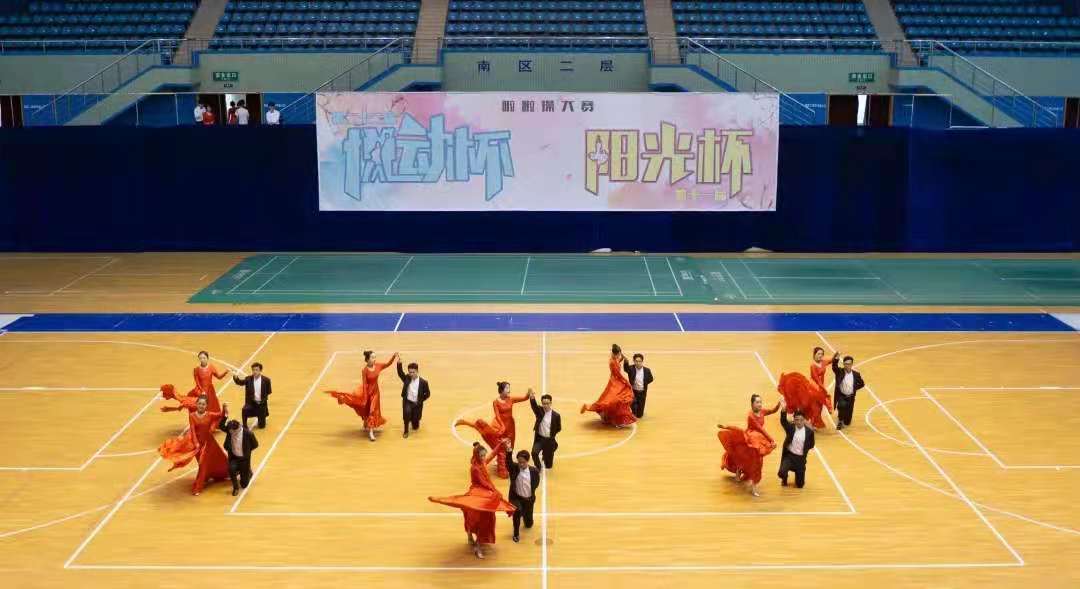 五月动起来图片,五月动起来舞蹈视频