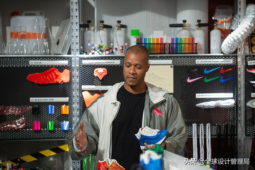 耐克设计师设计的100元跑鞋,nike经典款式介绍airmax系列