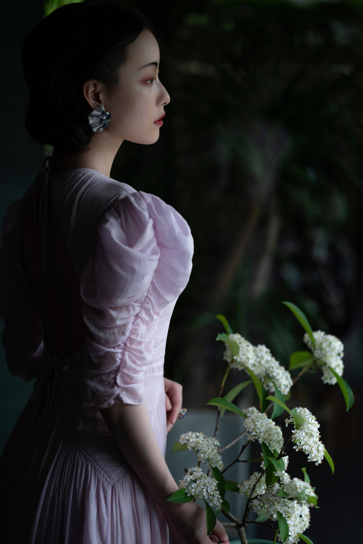 倪妮水墨眉仙都妆容分析,倪妮复古大片