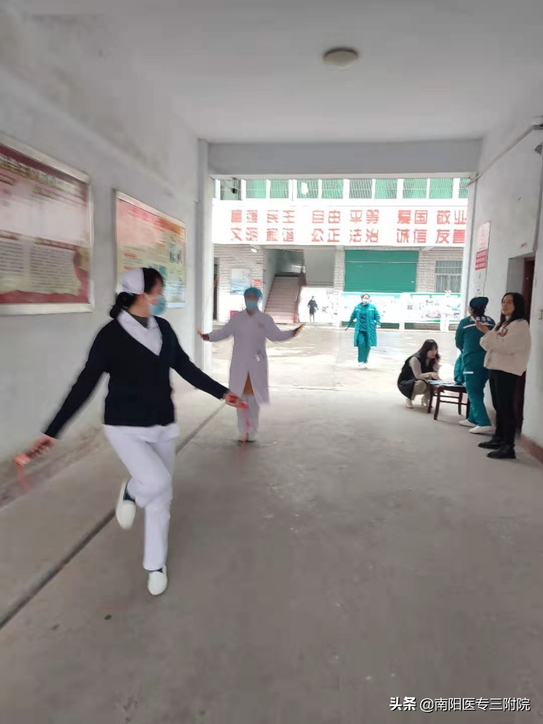 南阳医专运动会花样跳绳,南阳医专趣味运动会