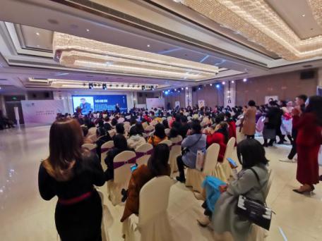 共享美衣:服装界“华为”登陆襄阳,云上衣橱走进万家