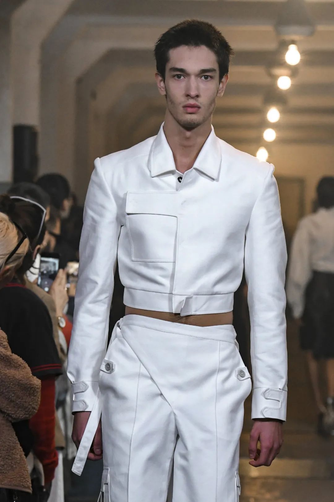 巴黎时装周2020尝鲜视频,巴黎时装周的潮流元素