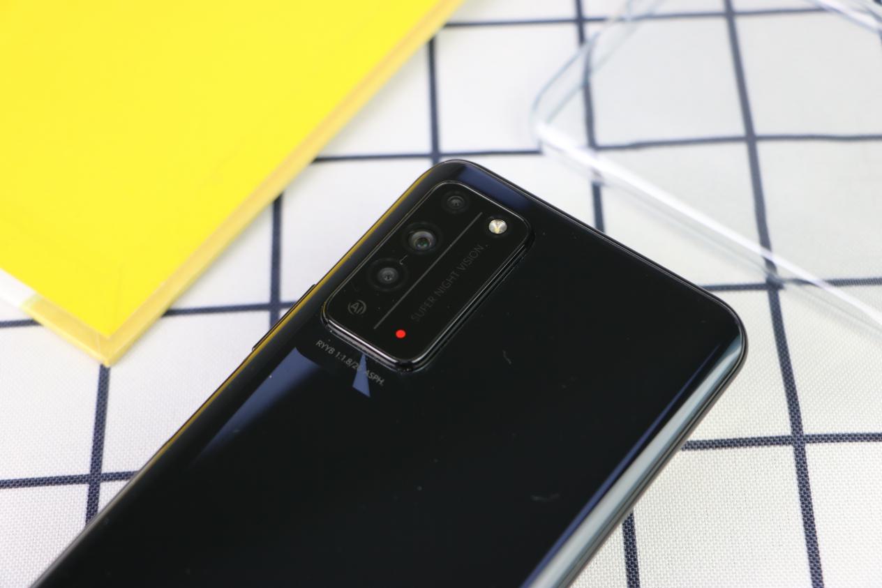 荣耀x10max和华为mate20x5g,荣耀x10测评对比华为畅享20