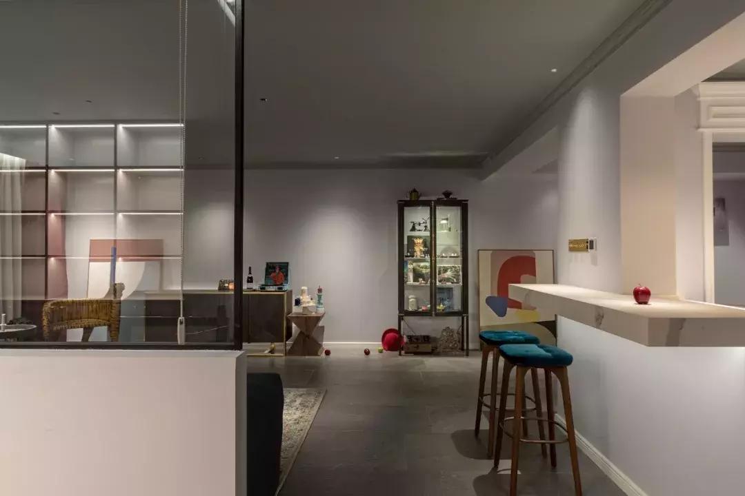 服装设计师的180㎡低调奢华家,超美衣帽间顶一个小户型