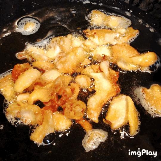 老母鸡太肥腻没法下口？做成这种神仙美食，恐怕很多人没吃过