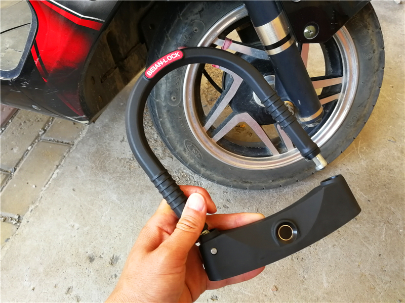 u型智能锁抗暴力测试,智能锁安全测评