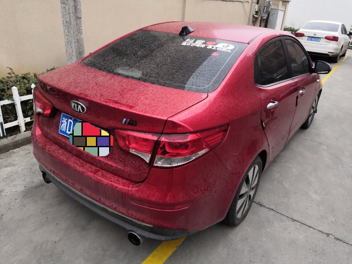 红色起亚k2怎么改装好看,12款起亚k2爆改