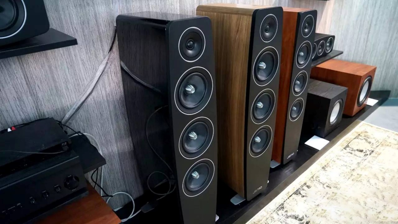 尊宝360影院标准版,惠威和尊宝同价位影院怎么选