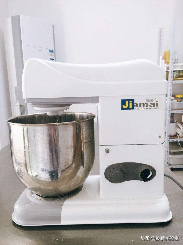 披萨冷冻面团制作流程,冷发披萨面团商用制作流程