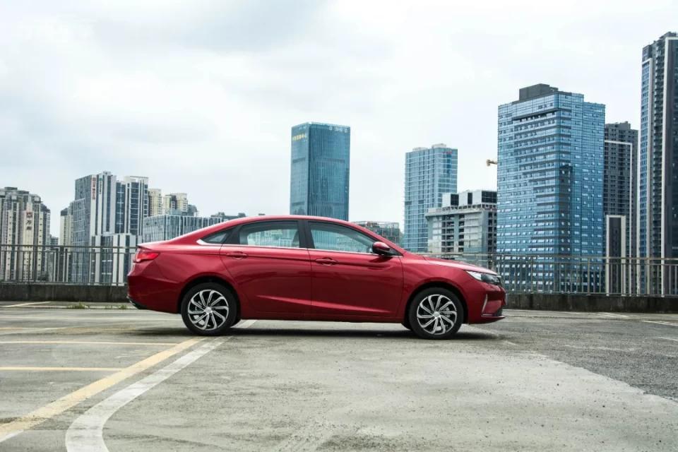 帝豪gl10万公里多值得买吗,为啥说吉利帝豪值得买