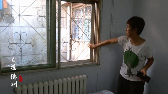 德州一饭店烟囱装在“围城”里，坑苦楼上邻居