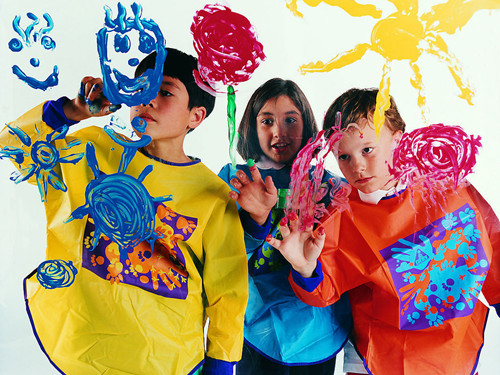 不同颜色代表着孩子有不同的性格,孩子性格活泼适合的颜色