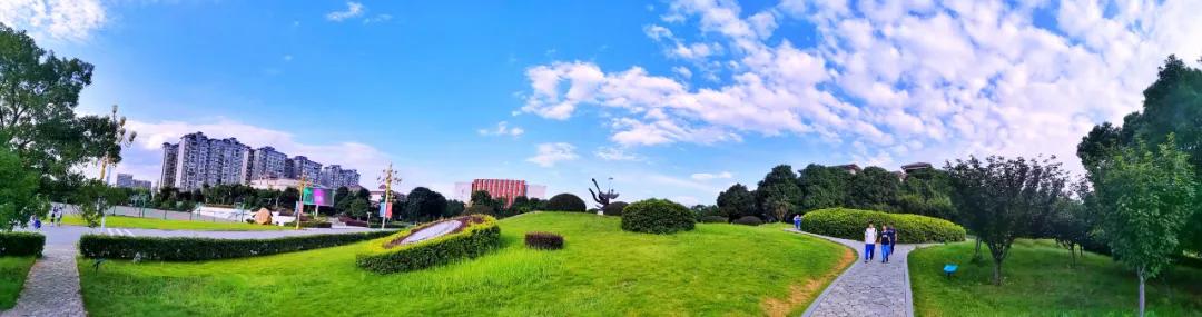 长沙南雅中学毕业生赵栩嘉,母校六年给她的……