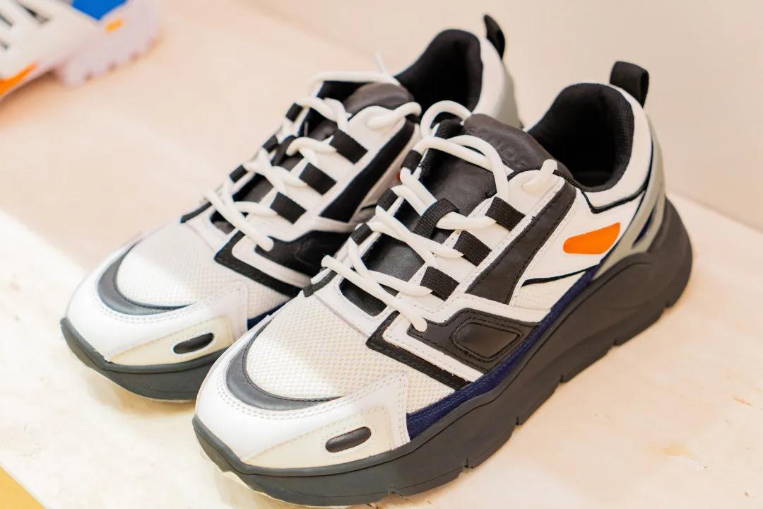 徐家汇绅士节|潮牌“惠”聚！低至5折！男神养成一步到位~