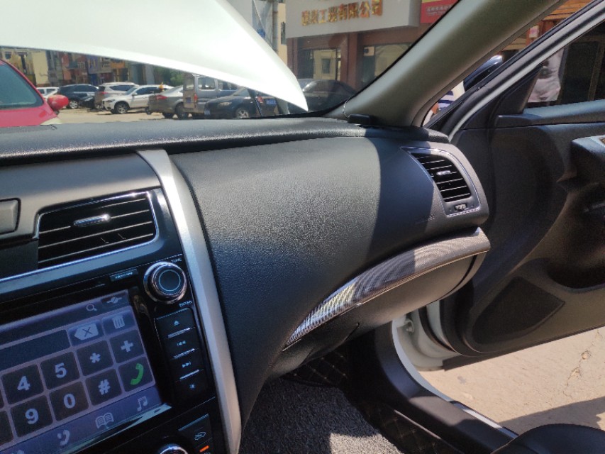 2015年天籁2.0二手价格,15年2.0极品日产天籁