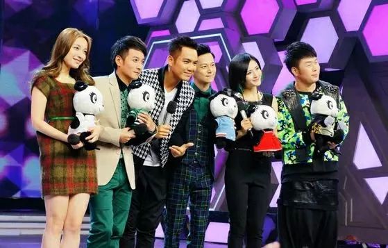 吴昕把别人送的礼物卖了,吴昕把别人的礼物卖了