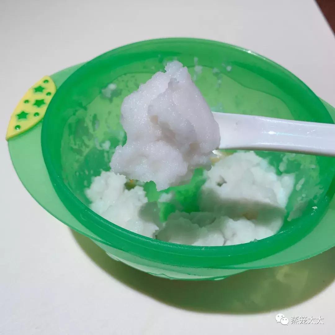 辅食第一口米粉怎么泡,辅食第一口米粉如何冲泡