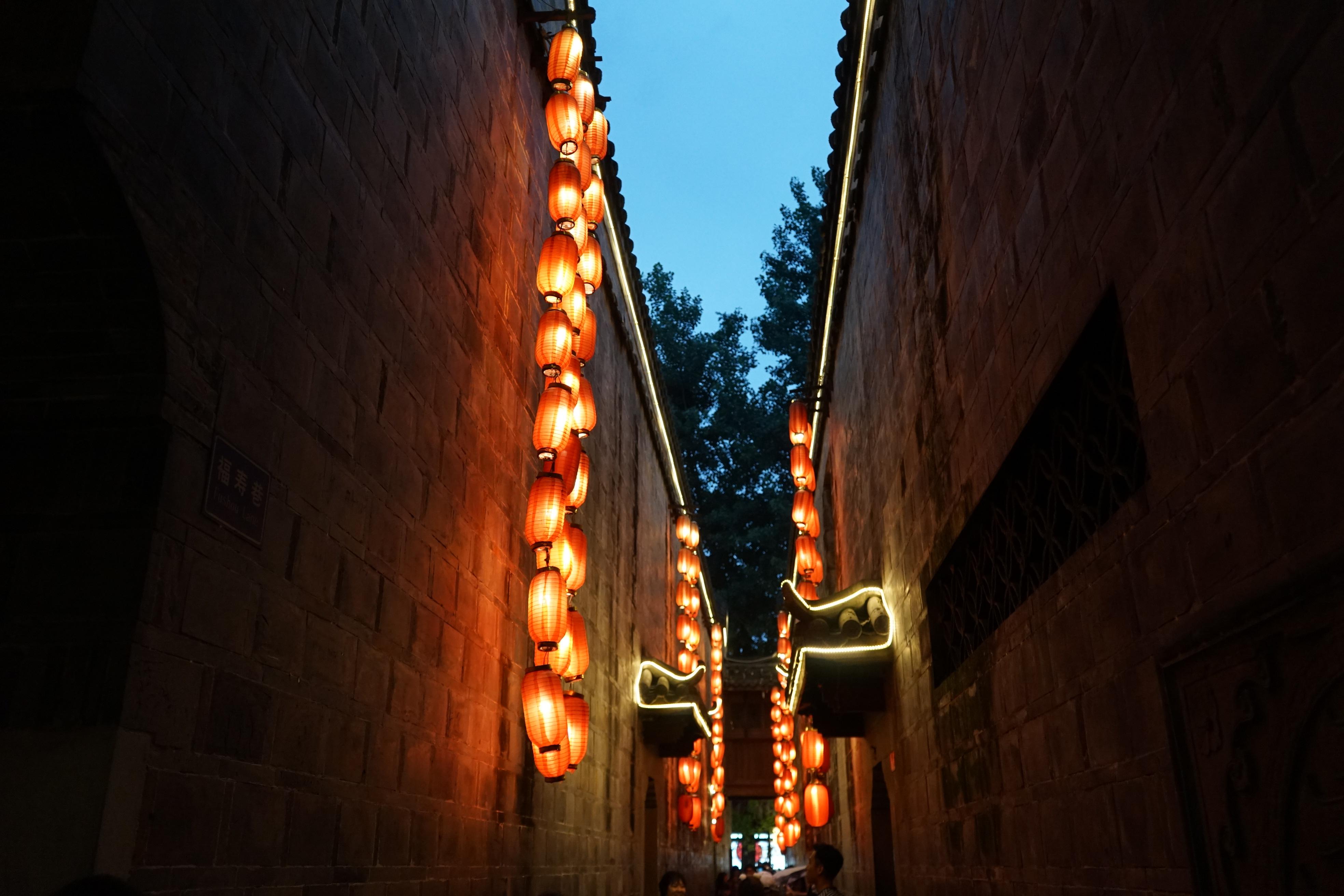 宽窄巷子vs锦里,宽窄巷子好还是锦里好