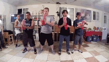 年会玩什么游戏最有意思,适合过年玩的年会游戏