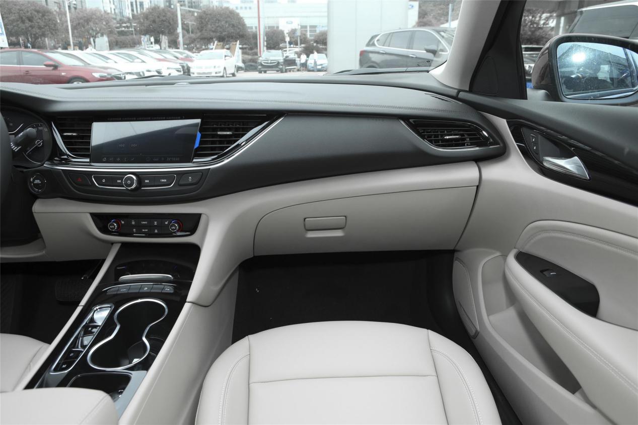 现在性价比最高的b级别克君威车,别克君威b级车标杆