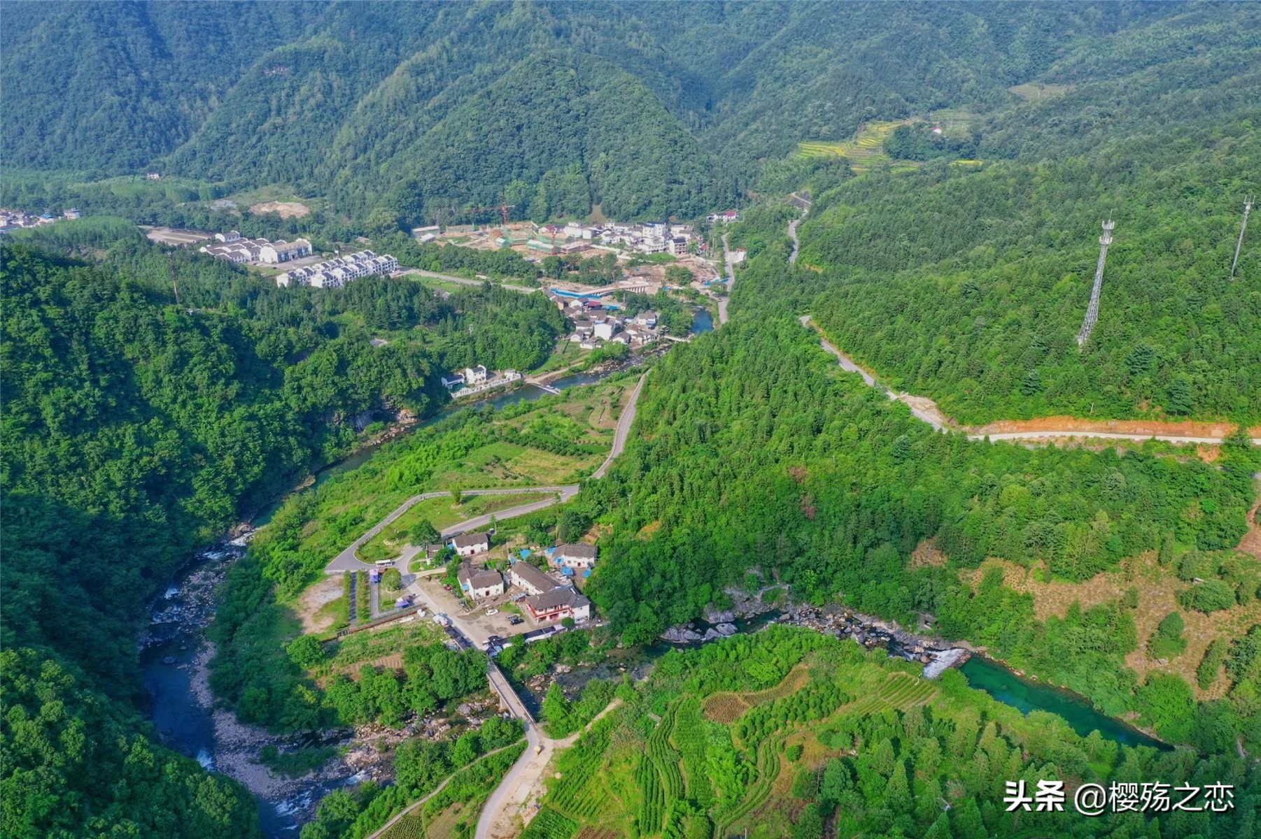 安徽黄山的兄弟,黄山的山真是又高又多又美