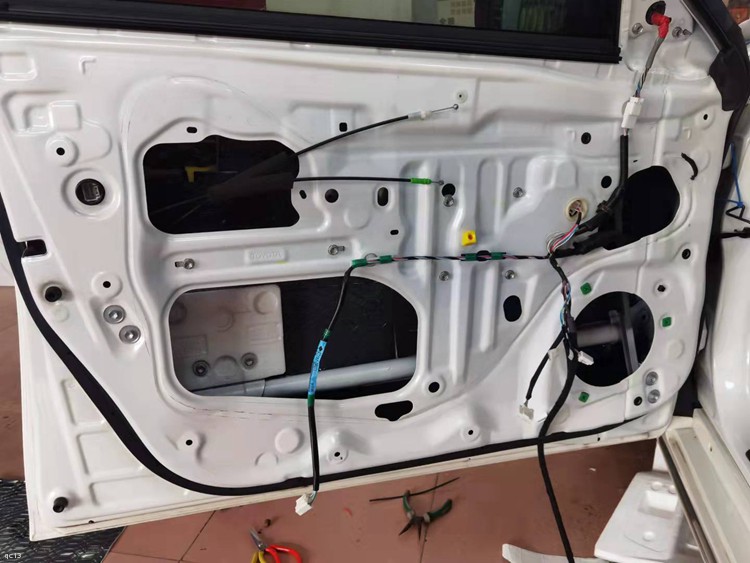 化州丰田锐志做全车隔音,丰田锐志做隔音