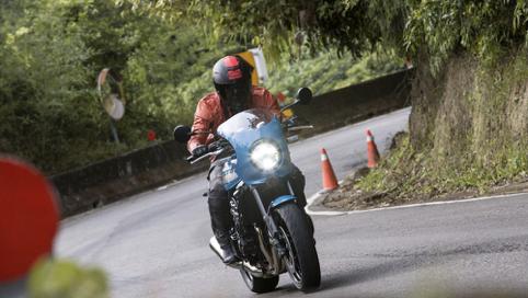 川崎z900rsse日本本土骑手的评价,川崎z900和ktm790duke哪个质量好