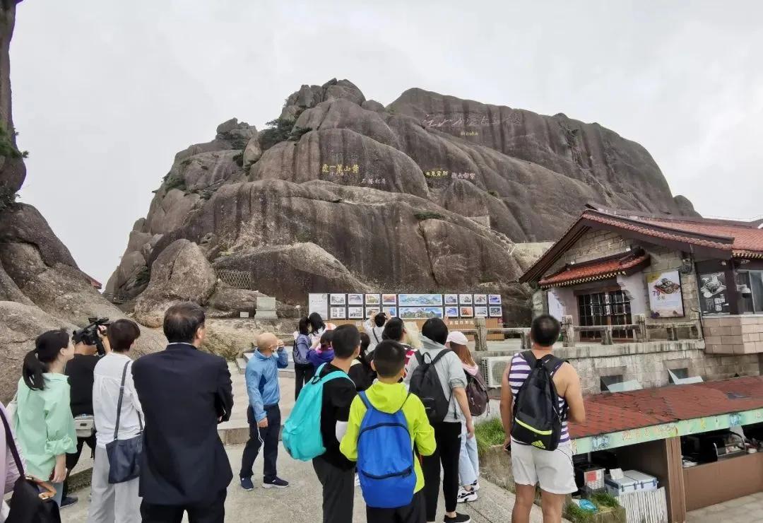 六月，来黄山寻找属于你的快乐星球！