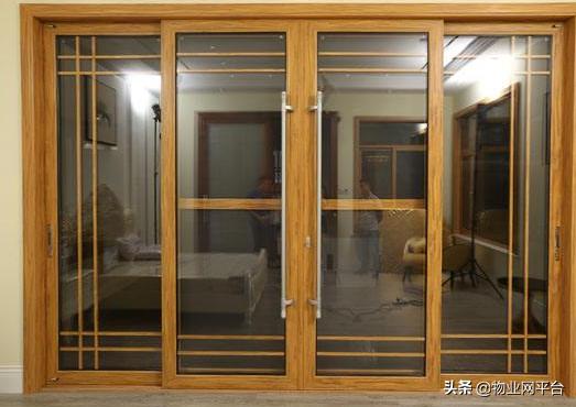 铝合金门如何调节门缝教程,铝合金门如何卸玻璃